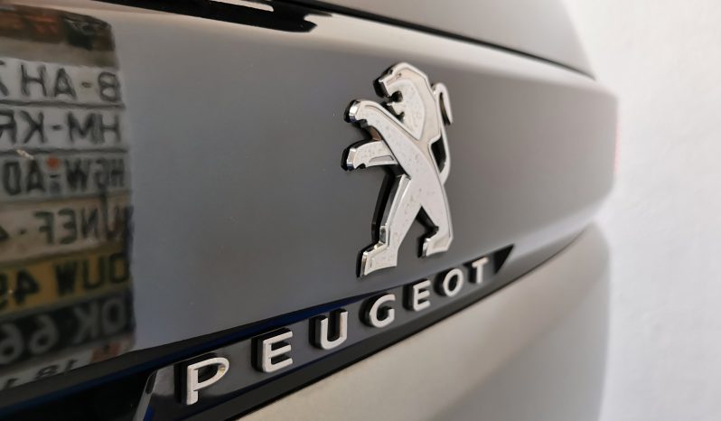 Peugeot 5008 Allure Auto 1.5Hdi 130cv full